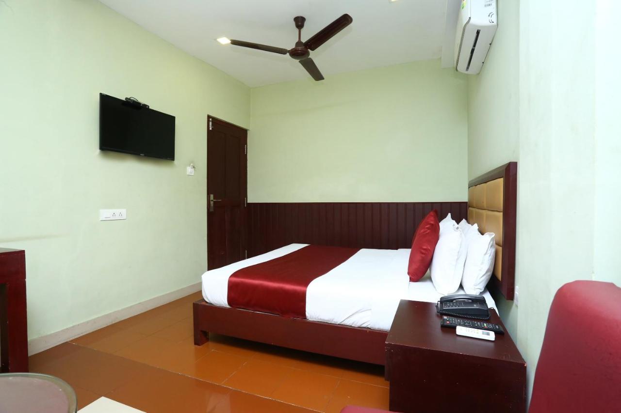 Hotel Oyo 15190 Select Residency Kozhikode Zewnętrze zdjęcie